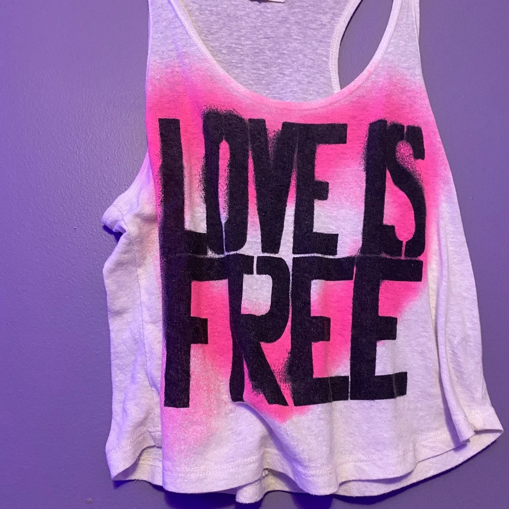 FOREVER 21 LOVE IS FREE SEE THROUGH TANK TOP SIZE MEDIUM